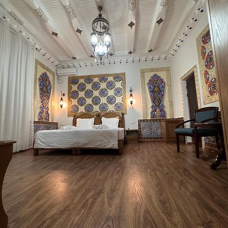 Guesthouse Muqaddam Buchara Exteriör bild