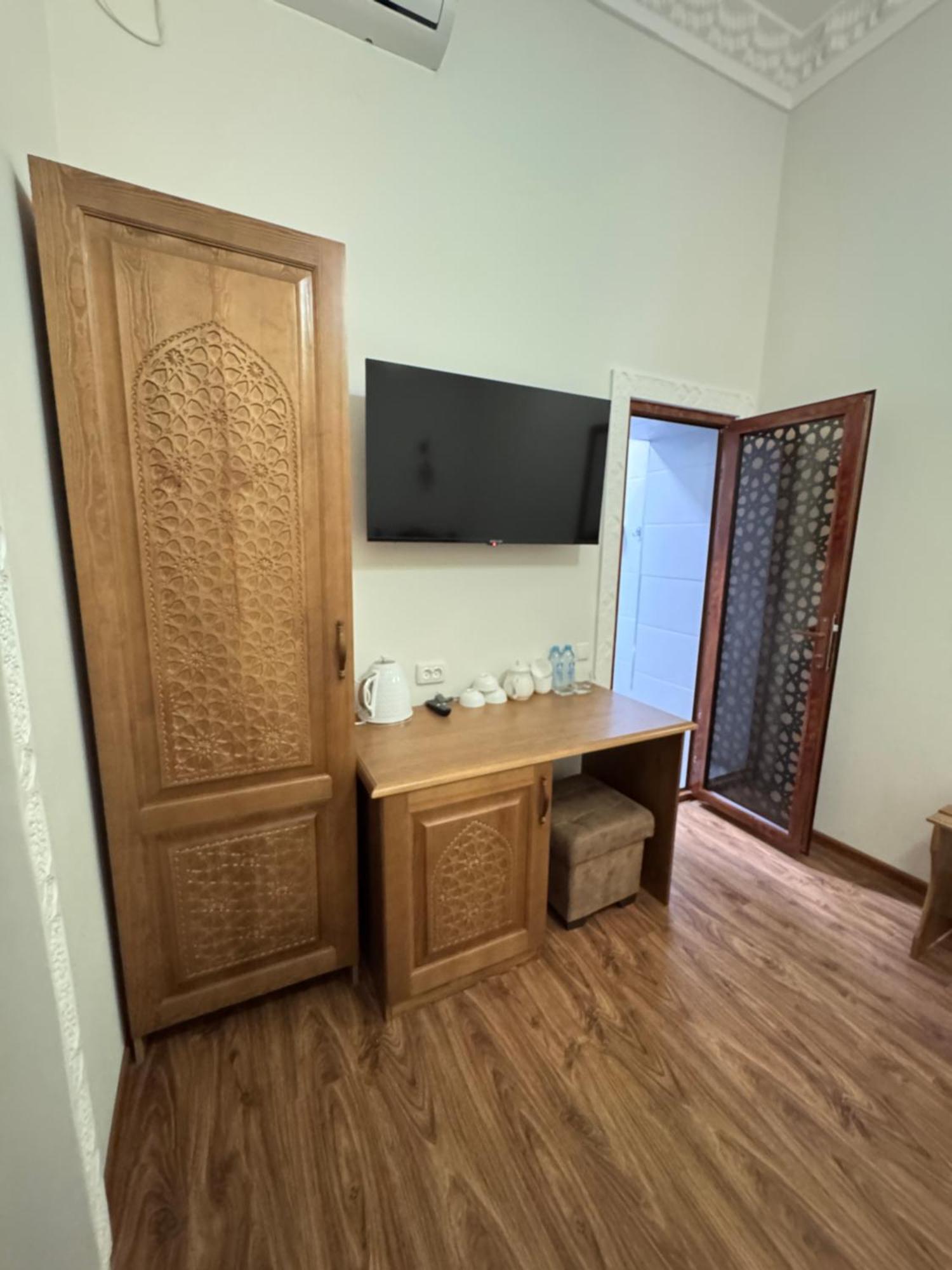 Guesthouse Muqaddam Buchara Exteriör bild