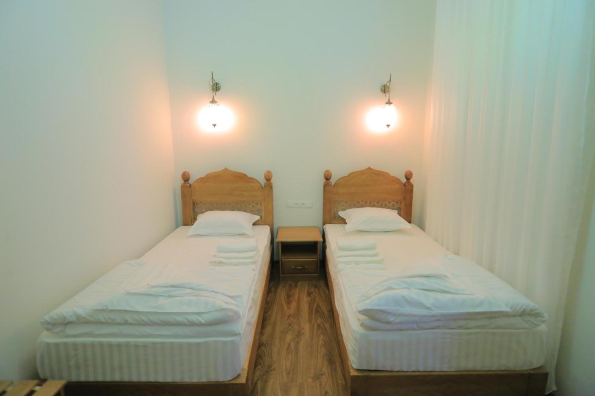 Guesthouse Muqaddam Buchara Exteriör bild