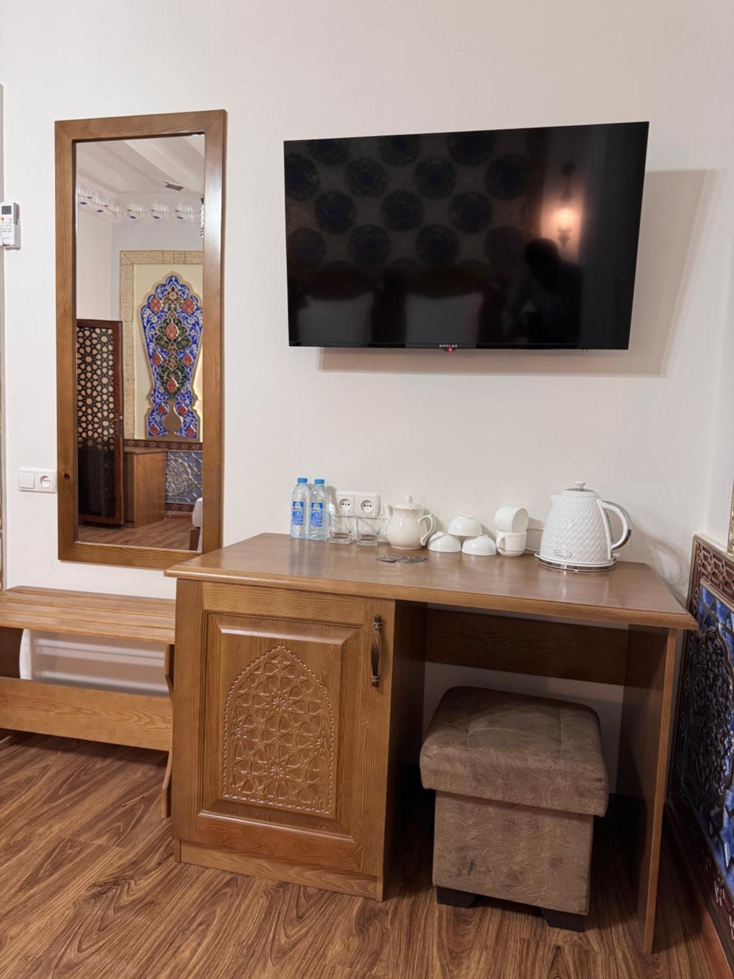 Guesthouse Muqaddam Buchara Exteriör bild