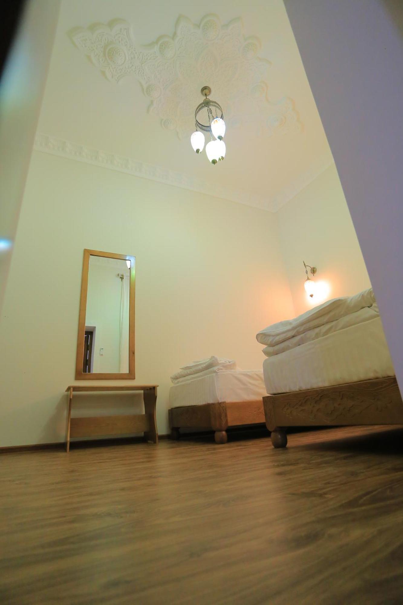 Guesthouse Muqaddam Buchara Exteriör bild
